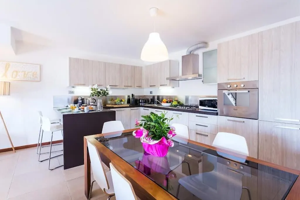 Italian Lakes Villa With Lake Views Dumenza Ιταλία